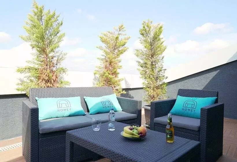 Hotelli Homey Airport