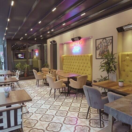 فندق Homey Airport