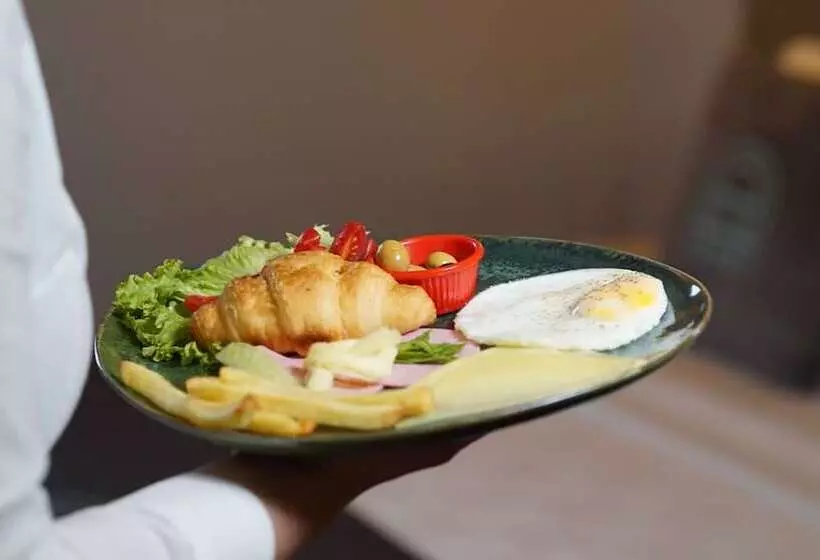 Hotelli Homey Airport