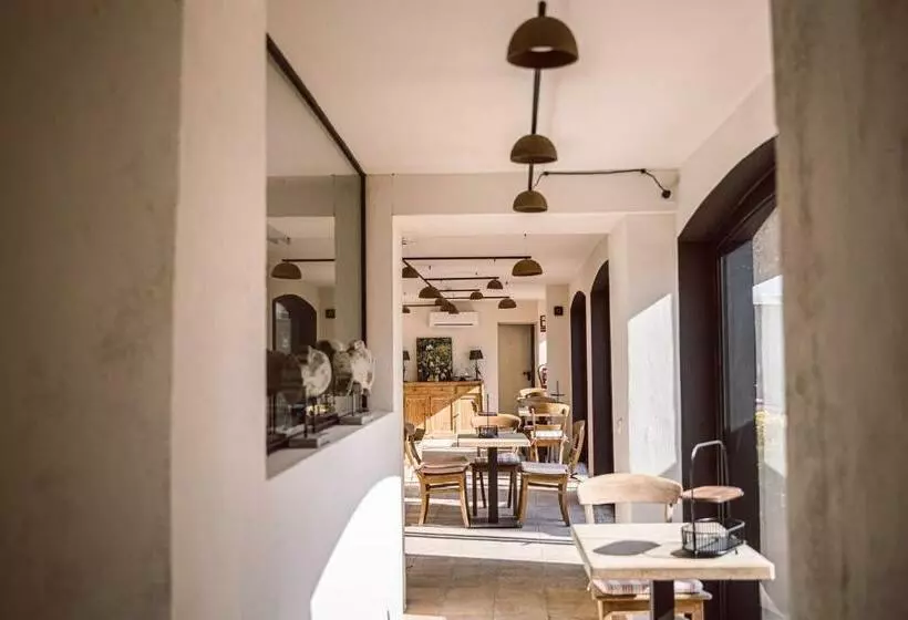 Hotel Monells Summum