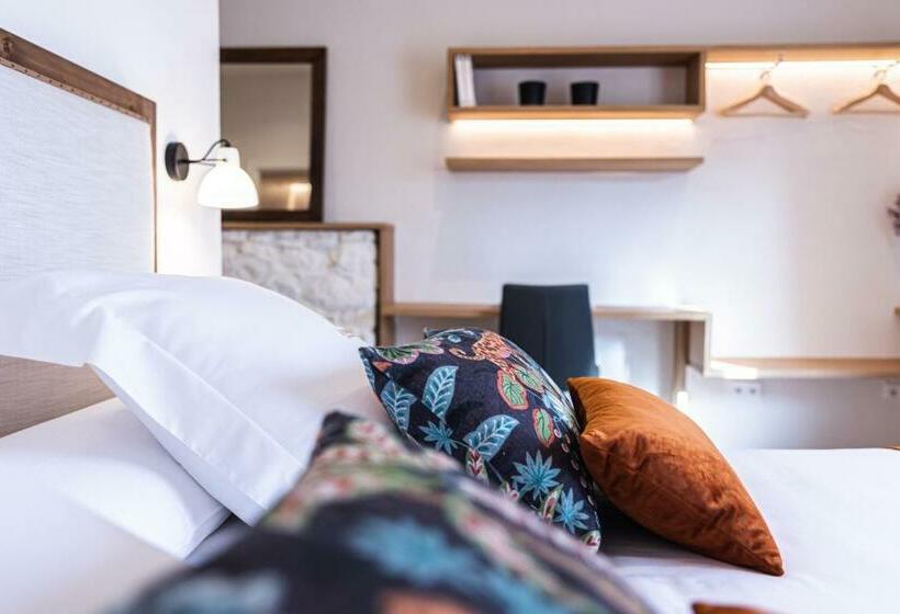 فندق Monells Summum