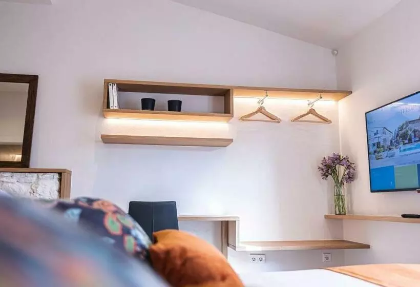 Hotel Monells Summum