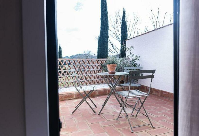 فندق Monells Summum