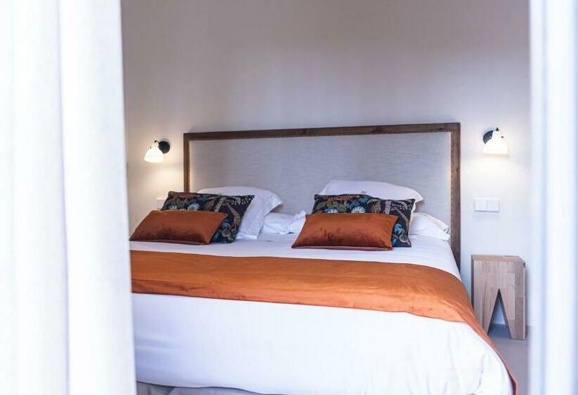 فندق Monells Summum