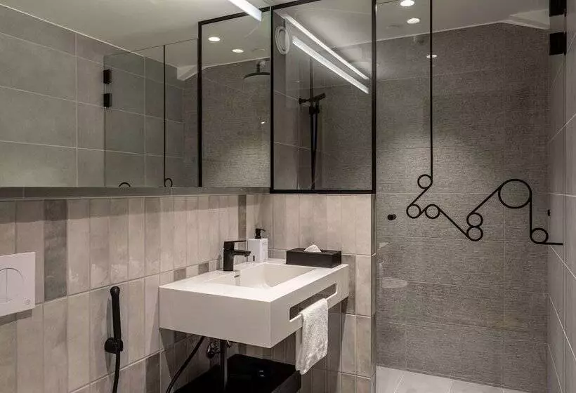 ホテル Scandic Helsinki Hub