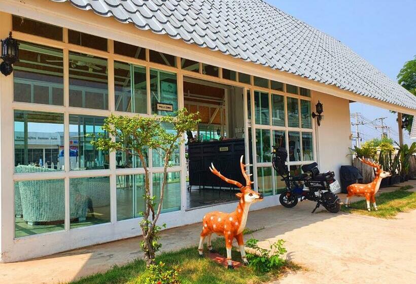 Hotelli The Cottage At Chiyaphum