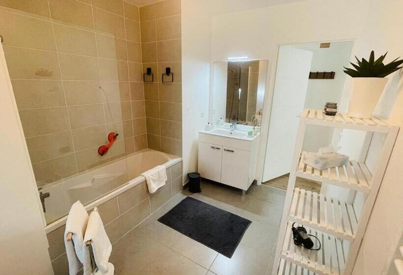 Les 4 Elements Parking Privé