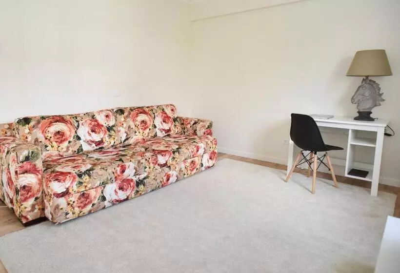 Nia Azorean Apartments