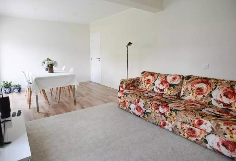 Nia Azorean Apartments