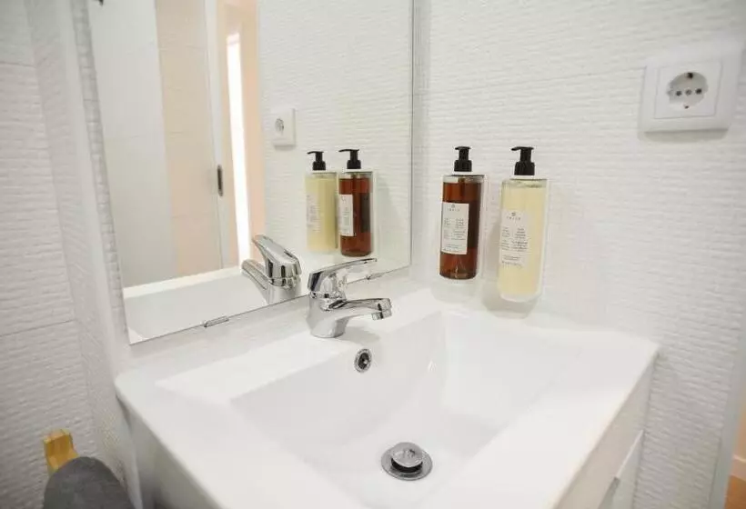 Nia Azorean Apartments