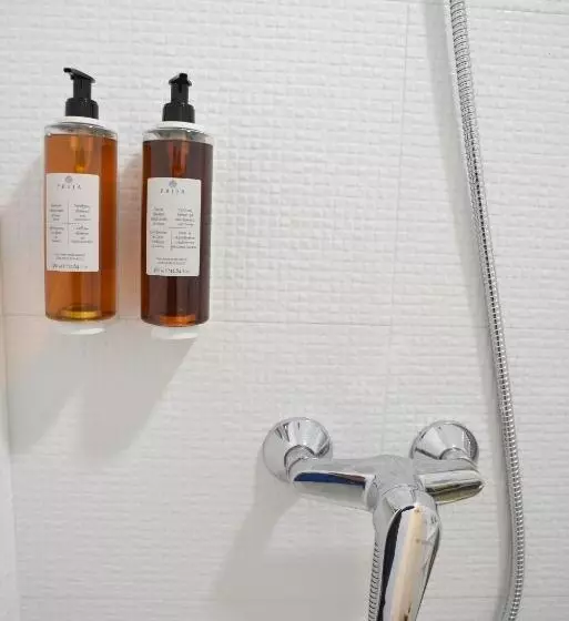 Nia Azorean Apartments