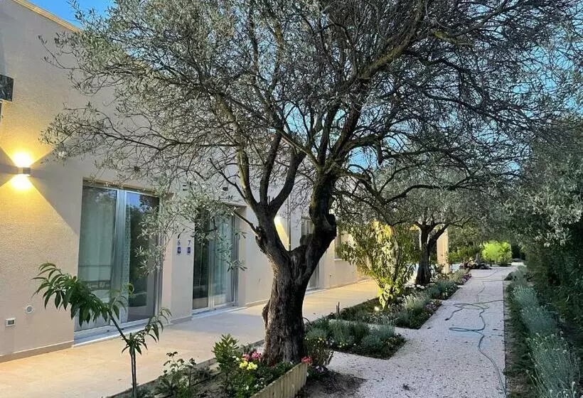 ベッドアンドブレックファースト Resort Natura & Relax