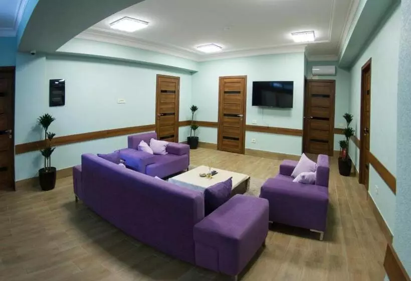 Home Boutique Hostel