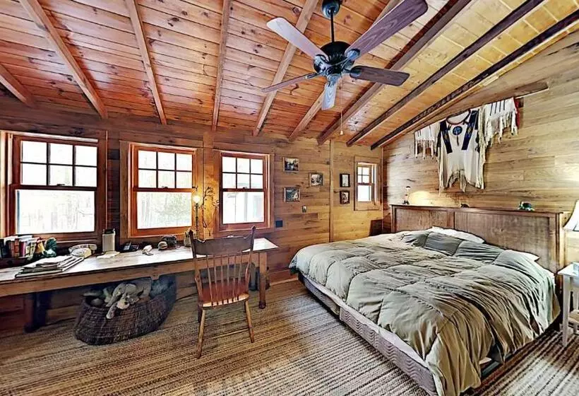 Legacy Point On Little Siss