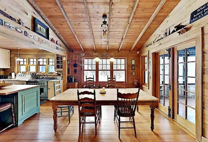 Legacy Point On Little Siss