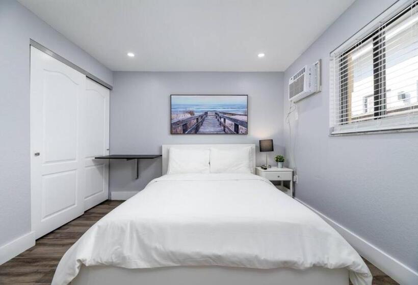 Shell On The Beach 102  Renovated