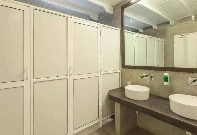 ユースホステル We Escape