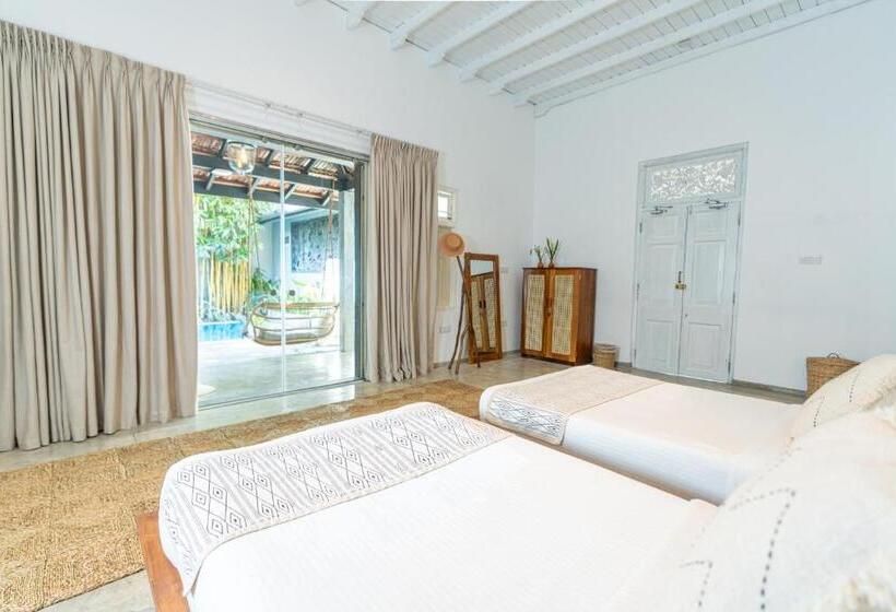 הוסטל We Escape