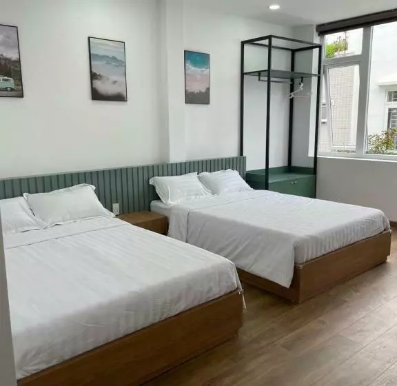 هتل Airport Homestay