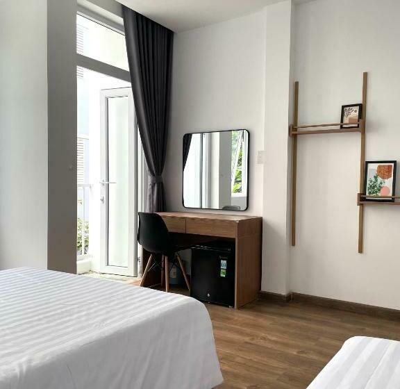 هتل Airport Homestay