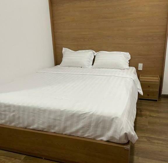 هتل Airport Homestay