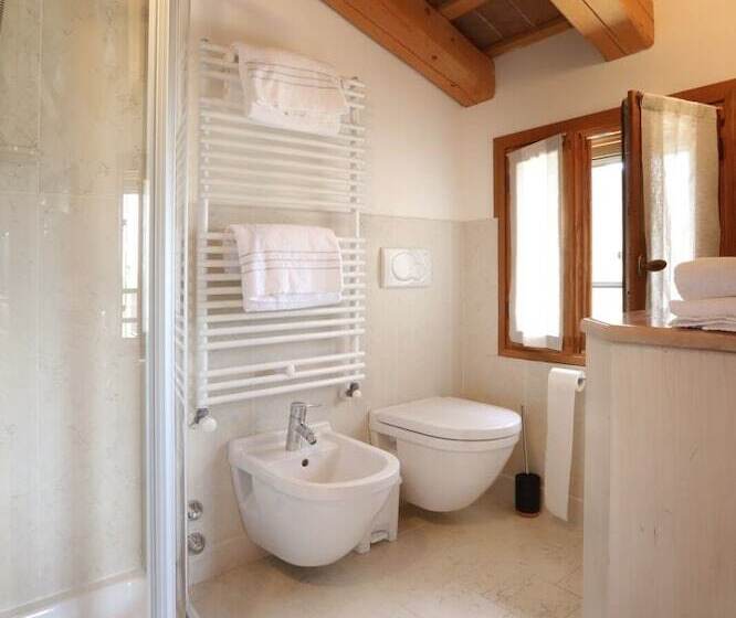 ホテル Asolo Norah S Hill Agri Rooms