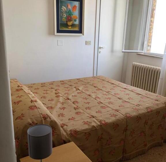 호텔 Castello   Solo Pernotto