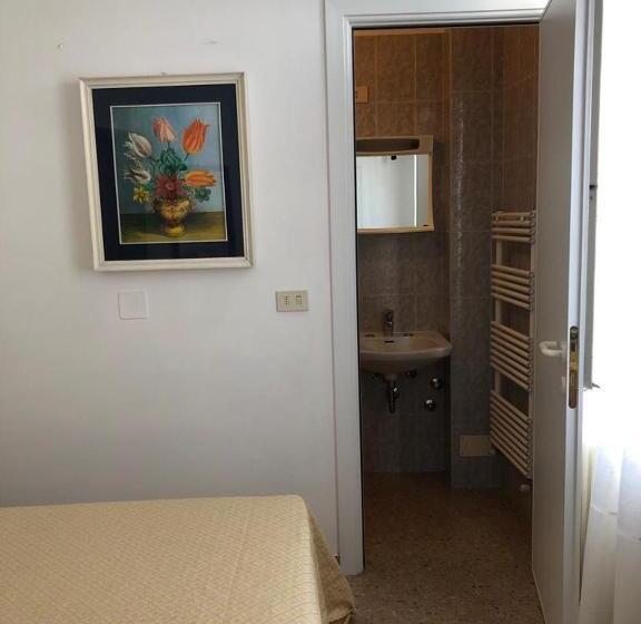 호텔 Castello   Solo Pernotto