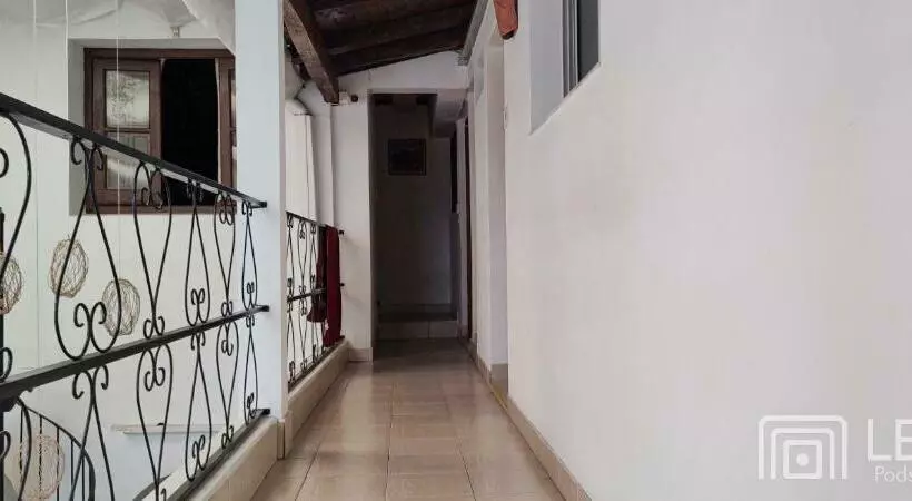 هتل کپسول Lead Pods Hostel