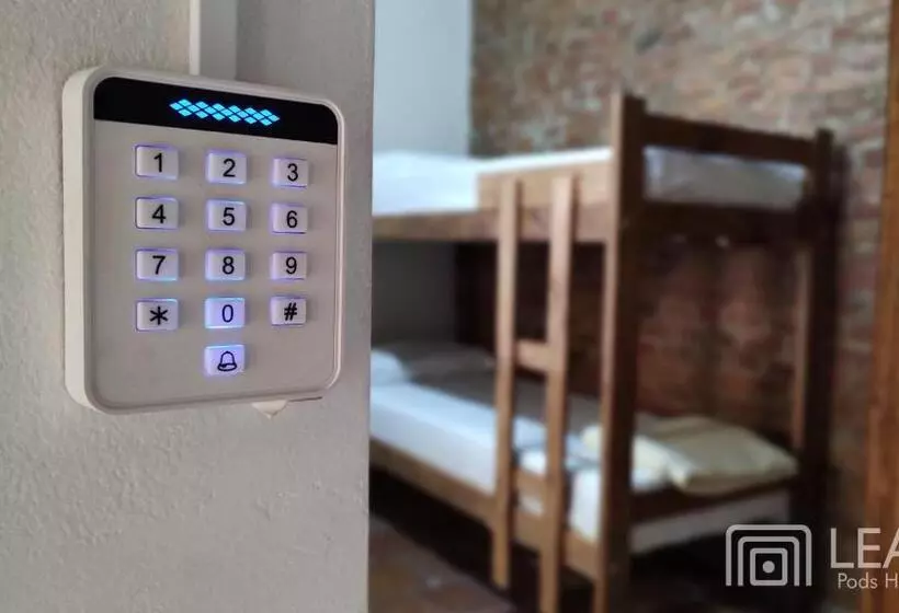 هتل کپسول Lead Pods Hostel