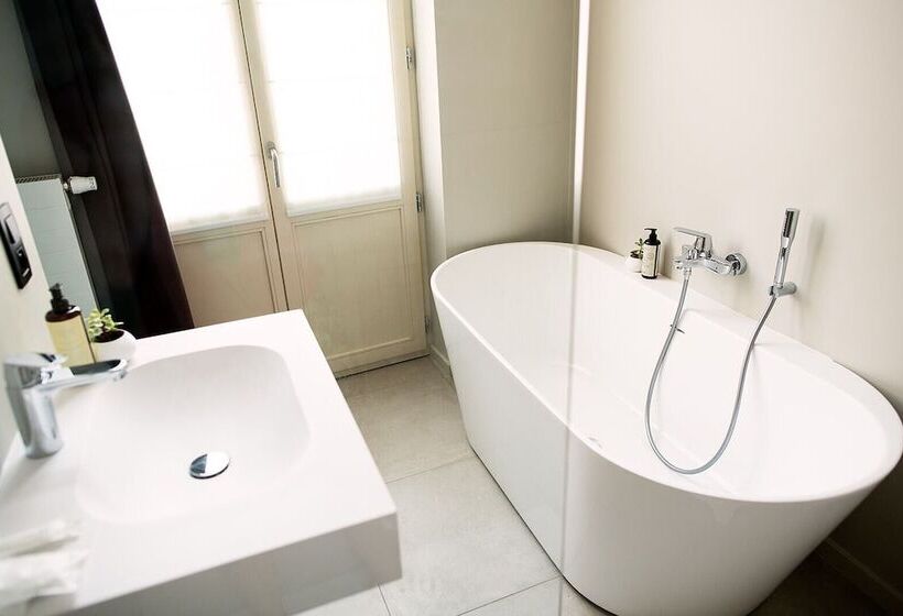 בית מלון כפרי De La Poste