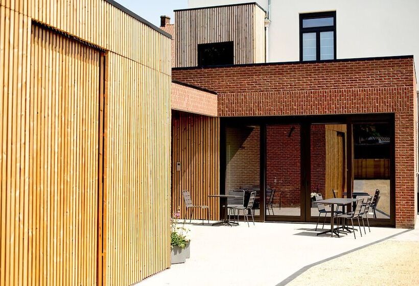 בית מלון כפרי De La Poste