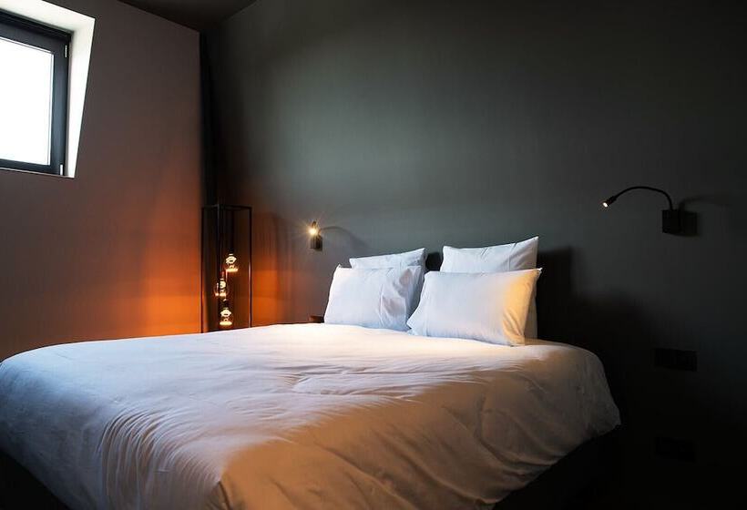 בית מלון כפרי De La Poste