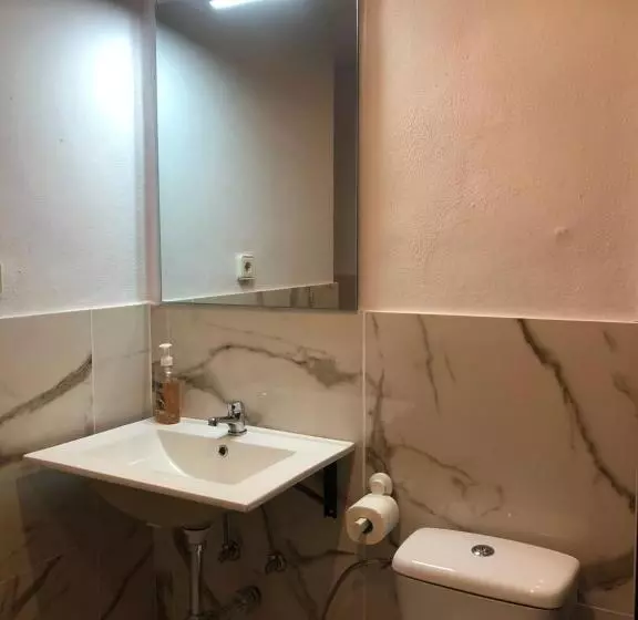 پانسیون Hostal Santa Calma