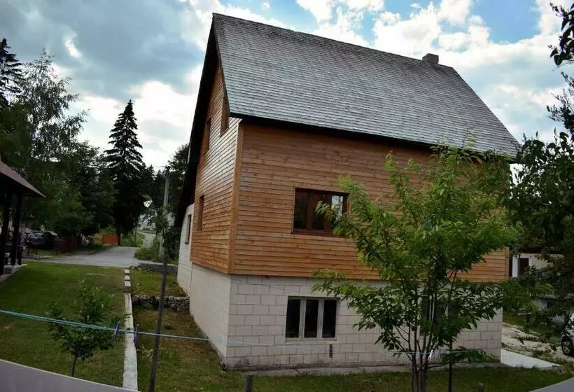 پانسیون Srna Chalet   Rooms