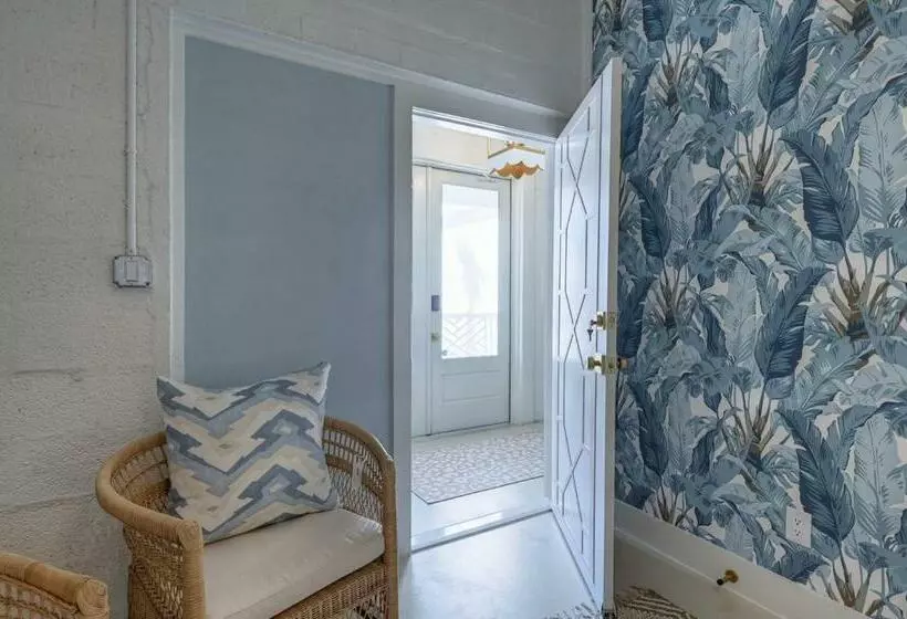 The Oleander Hotel Room 5