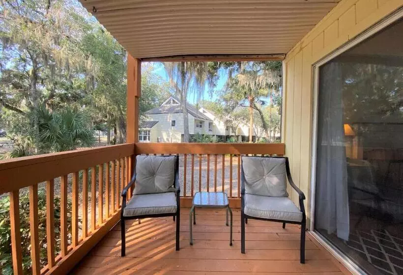 327 Palmetto Walk   Wine Down
