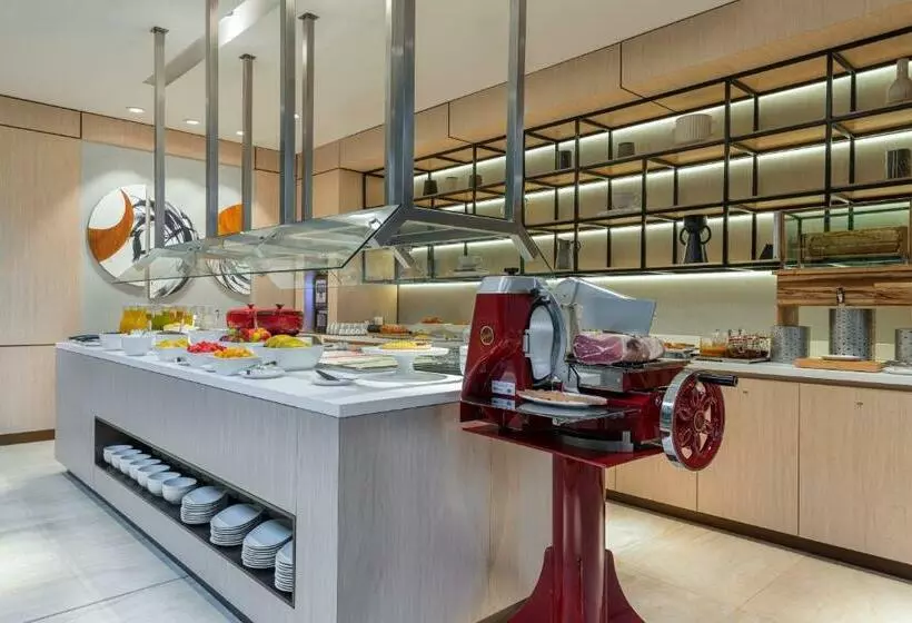 Ac Hotel San Jose Airport Belen