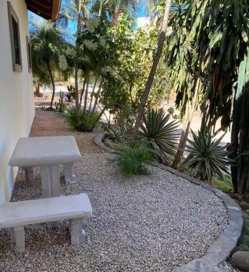 Beautiful Loft! Walk From The Beach!