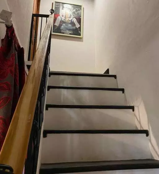 Beautiful Loft! Walk From The Beach!