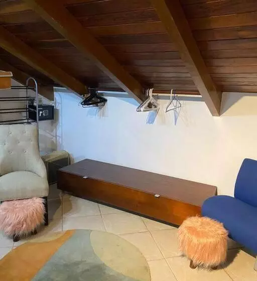 Beautiful Loft! Walk From The Beach!