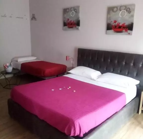 تختخواب و صبحانه Emmanueli65 Fronte Clinica Per 4 Matrimoniale E Castello