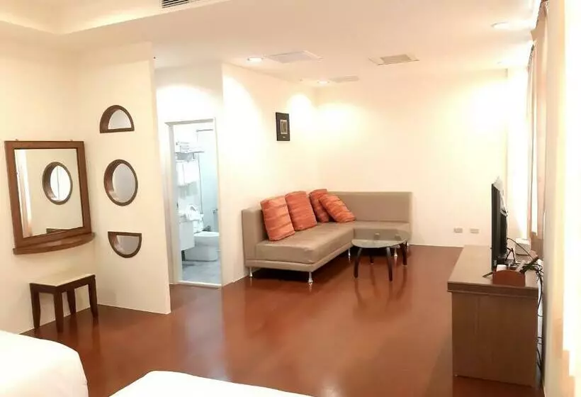 تختخواب و صبحانه Yun Yan Inn