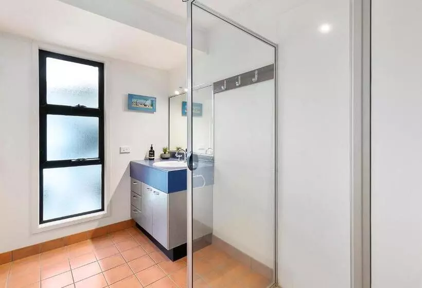 Coasting   Straddie Style Beach House