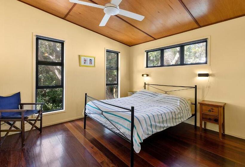 Coasting Straddie Style Beach House