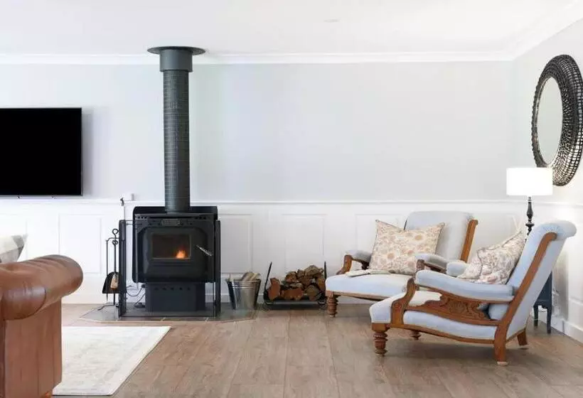 Grenville Belle Daylesford