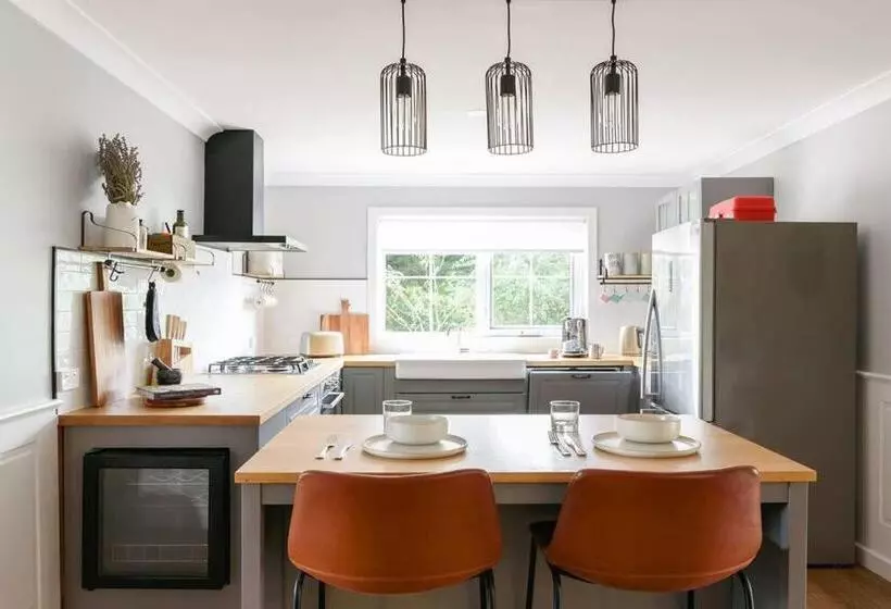 Grenville Belle Daylesford