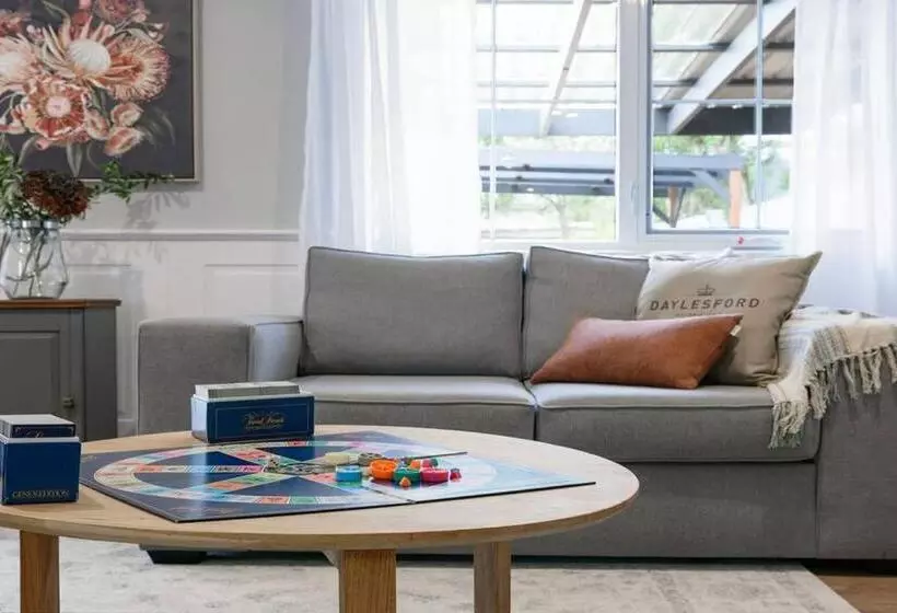 Grenville Belle Daylesford