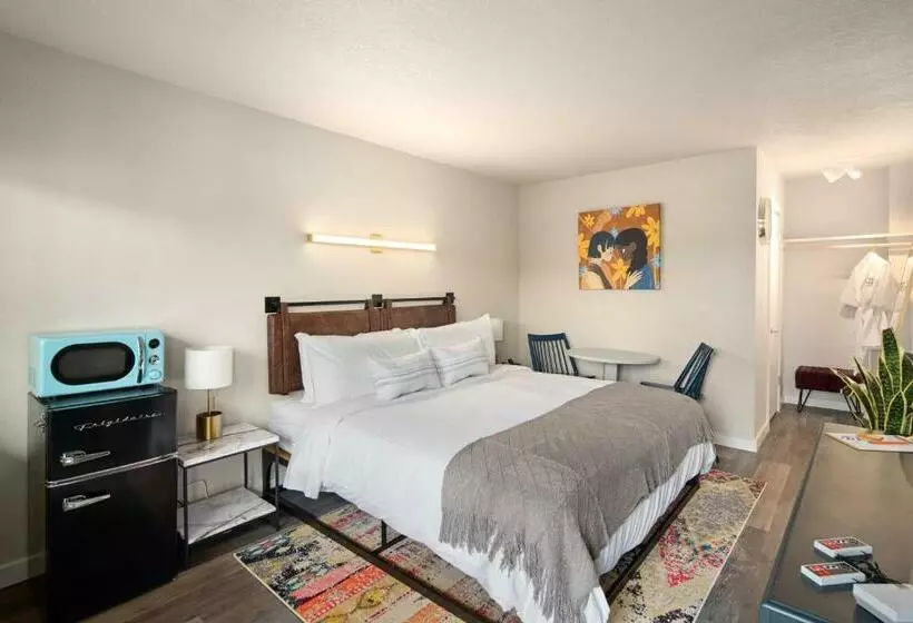 Hotelli Mccoy Pullman