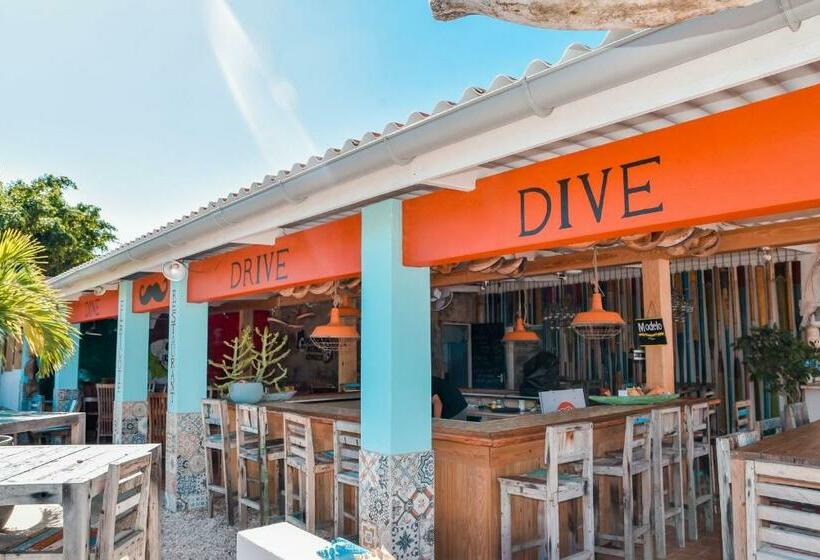 هتل The Hut Bonaire